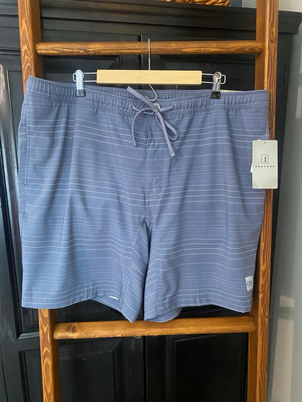 PGA Tour / Drawstring Golf Shorts 42